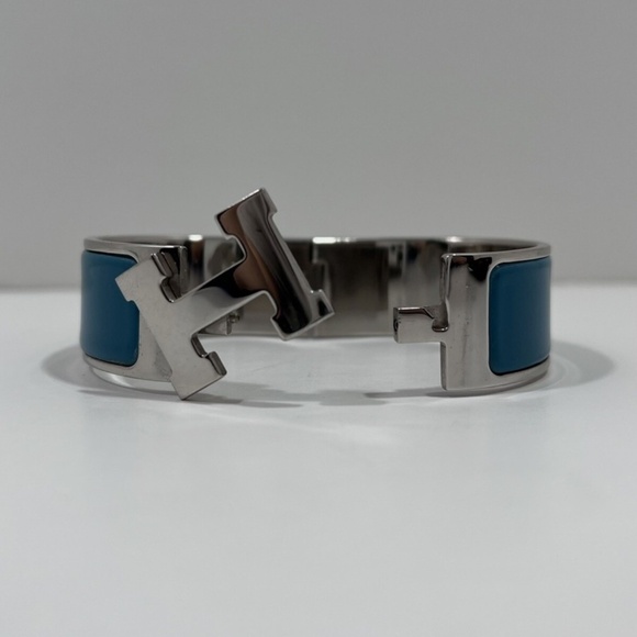 Hermés Clic Clac H Bracelet - Picture 2 of 2